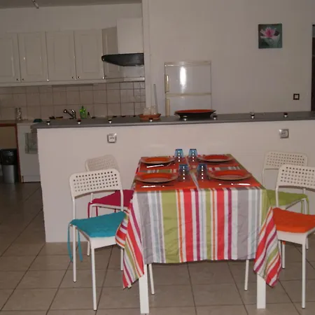 Apartment La Maison De L'Ovalie